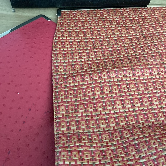 Handbag with multiple leather colors - Picture 2 of 3